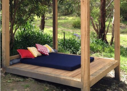 Cama balinesa cuadrangular